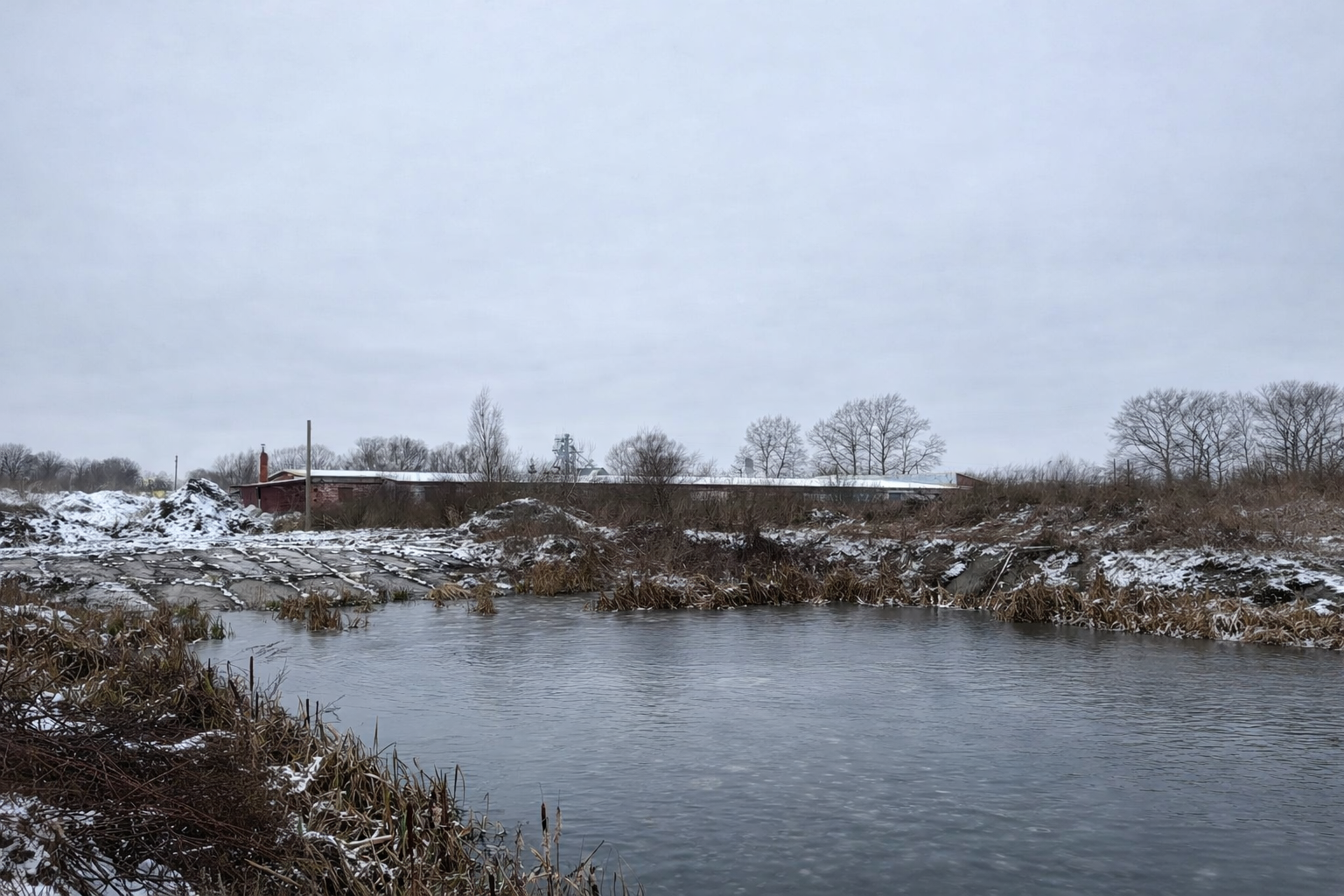 Работа RedHills — проект 23: очистка водоёмов, земляные работы, благоустройство